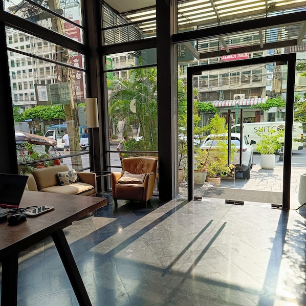 Khu tiếp khách ở sảnh