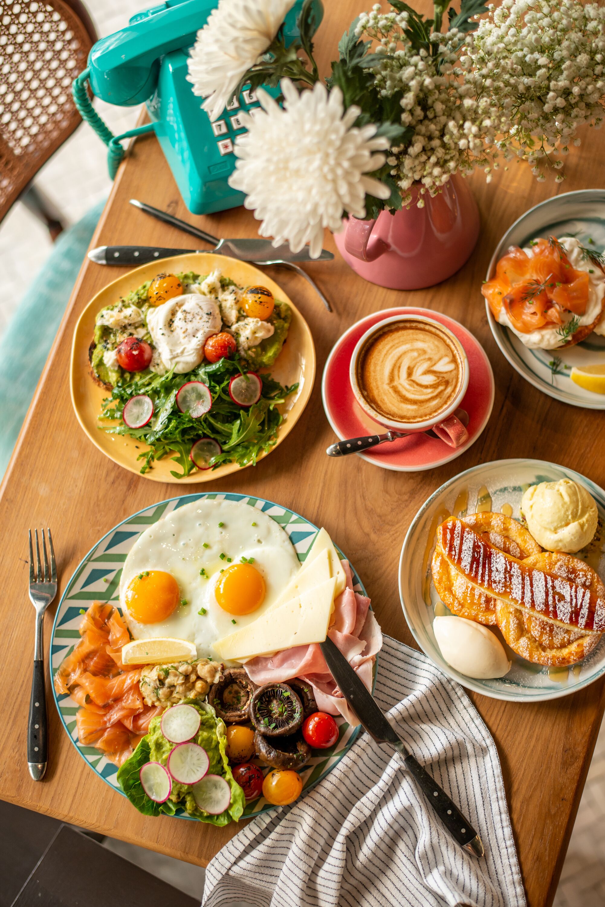 Daily English breakfast for a fee