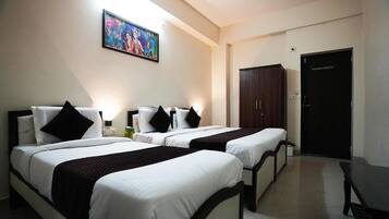 Desk, rollaway beds, free WiFi, bed sheets