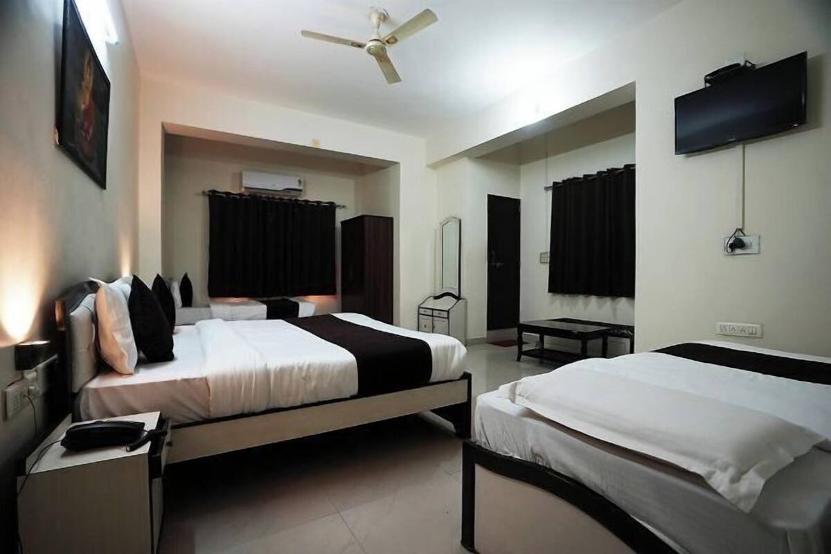 Desk, rollaway beds (surcharge), WiFi (free), bed sheets