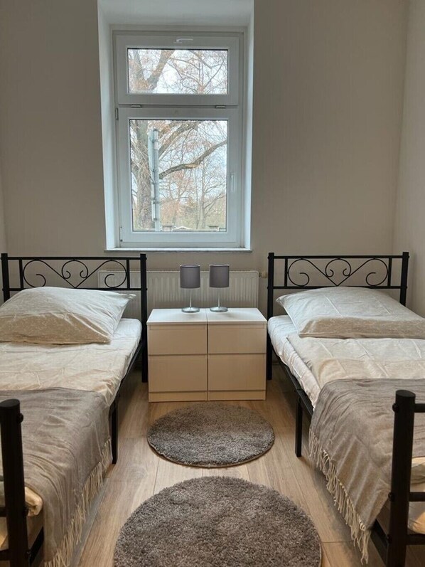 3 bedrooms, free WiFi, bed sheets