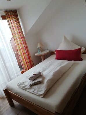 In-room safe, free WiFi