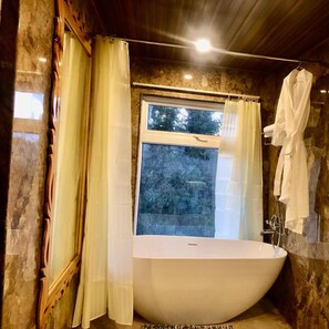 Luxury Room with Mountain & Forest View | Deep-soaking bathtub - Amaira Resort & Farms - Mirik, West Bengal (Kurseong)