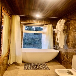 Luxury Room with Mountain & Forest View | Deep soaking bathtub - Amaira Resort & Farms - Mirik, West Bengal (Kurseong)