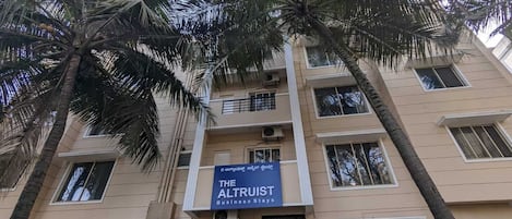 Fachada da propriedade