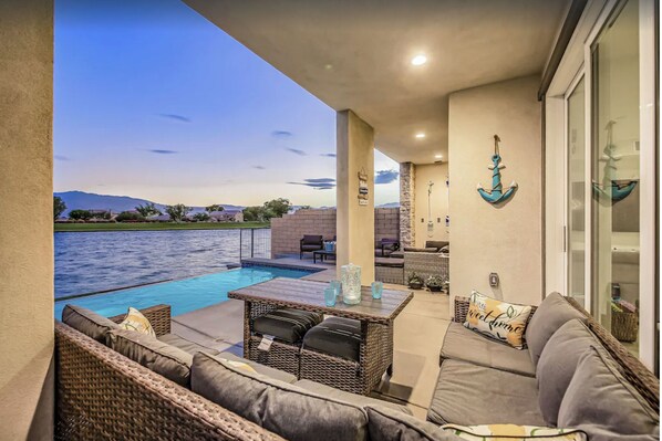 Outdoor pool, a heated pool