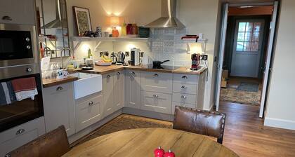 Townhead Farmhouse - sleeps 4 guests in 2 bedrooms