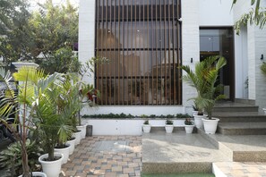 Bagian depan properti