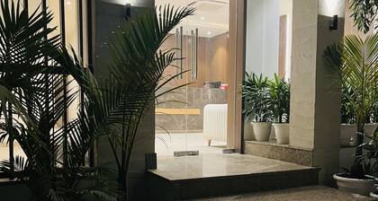 HOTEL THE ROYAL VISTA