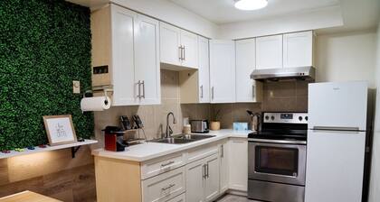 Modern home in heart of Alhambra-10 min from LA