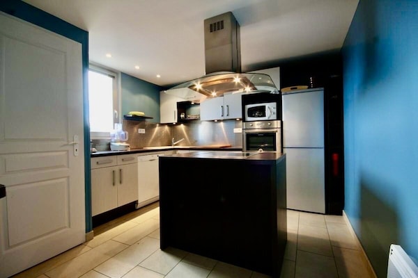 Køleskab, mikrobølgeovn, ovn, kogeplade