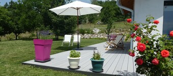 Quiet villa with superb views