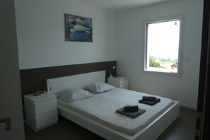 3 bedrooms, WiFi, bed sheets