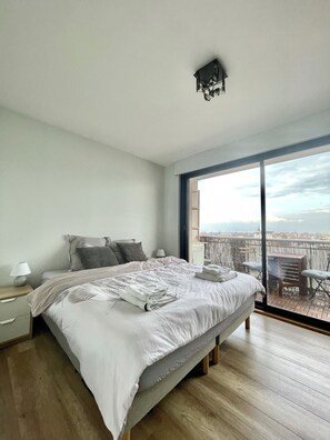 2 chambres, bureau, Wi-Fi gratuit, draps fournis