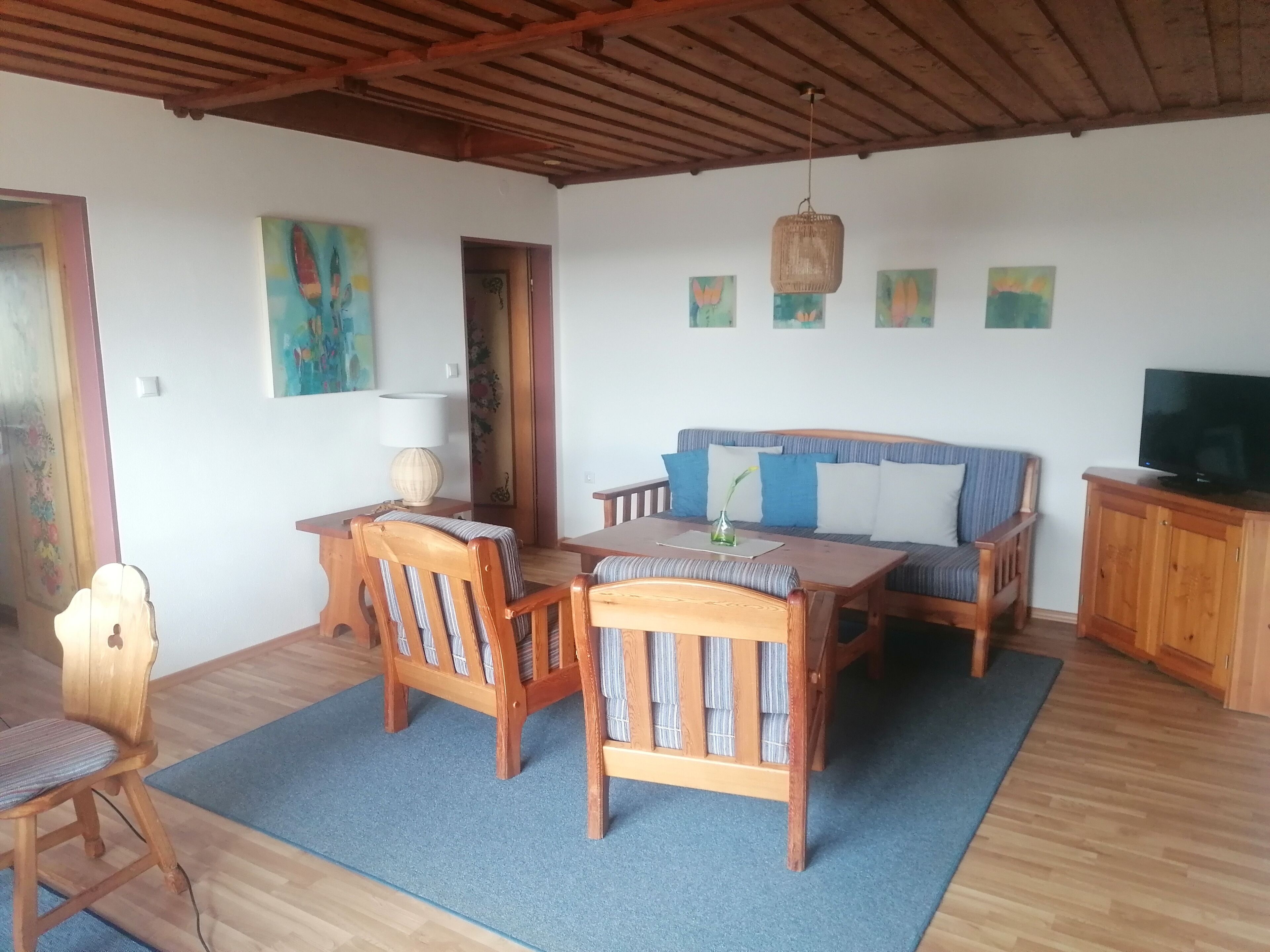 Smart-TV, Tischtennisplatte