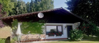 Vacation home dream location with panoramic views. No through traffic/private property