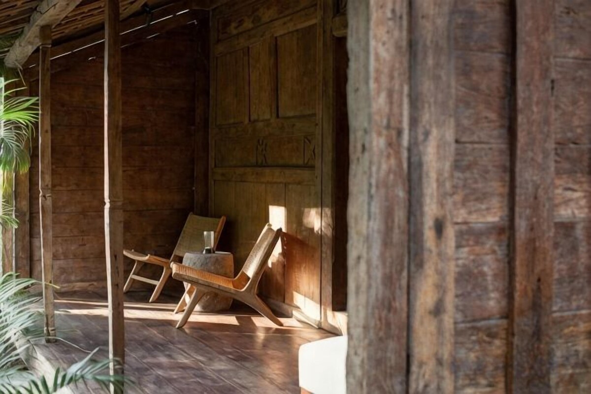 The Asa Maia Suite