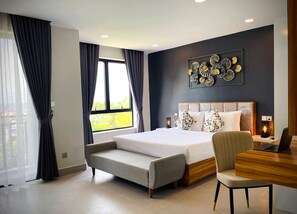 Habitación doble Deluxe | Minibar, escritorio, espacio para trabajar con laptop y wifi gratis 