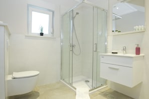 Bathroom - Tomana Apartment with Jacuzzi (Novalja)