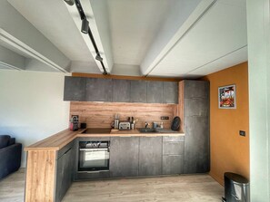 Microwave, dishwasher, freezer