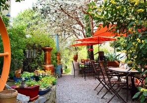 Baari (majoituspaikassa)