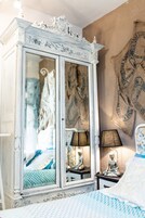 Suite Confort | Wifi gratis, decoración individual, ropa de cama