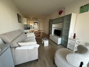 TV - 1BR+T apartment with balcony, parking and WIFI in Arcachon (Arcachon)