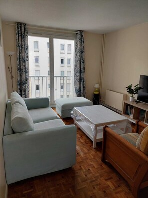 Smart TV, books - Beautiful 3-room apartment stade de France G - Paris Saint-Denis (Saint-Denis)