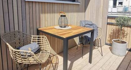 Beautiful apartment with balcony just a few minutes' walk from the lake