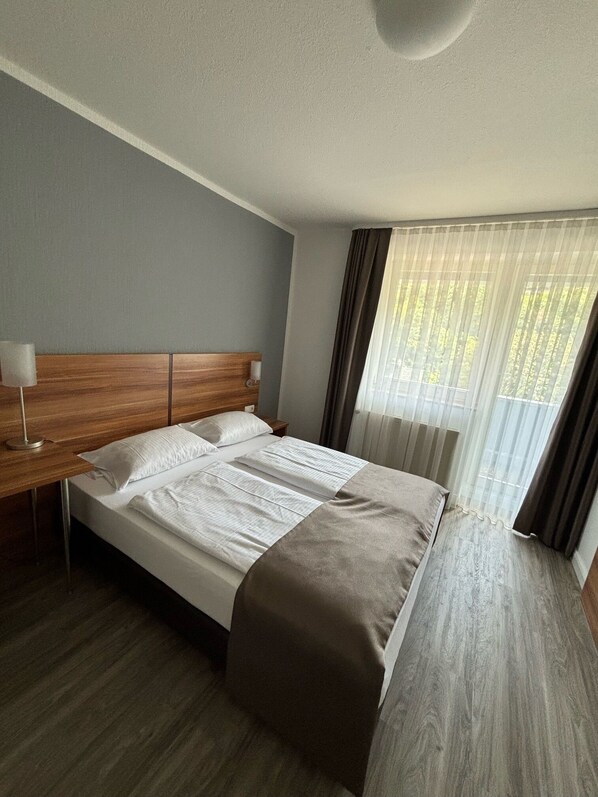 Business Double or Twin Room, 1 Queen Bed - Hotel Schlangenbader Hof (Schlangenbad)