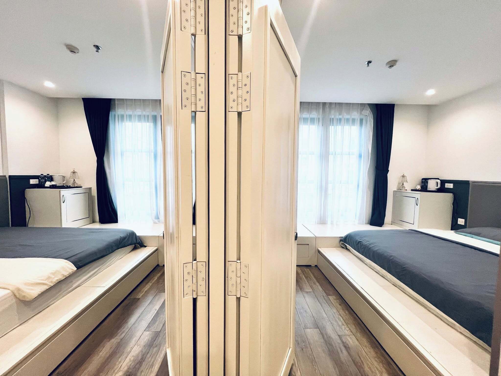 Individually furnished, iron/ironing board, free WiFi, bed sheets