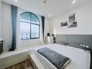 Individuell eingerichtet, Bügeleisen/Bügelbrett, kostenloses WLAN