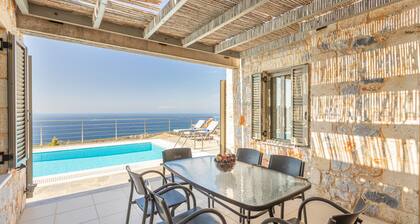 PHAEDRA, Luxury Villa with private pool in Stoupa