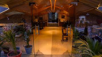 EntrĂ©e de lâhĂ©bergement