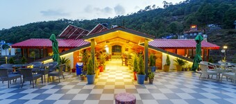 Montrose 11 Boutique