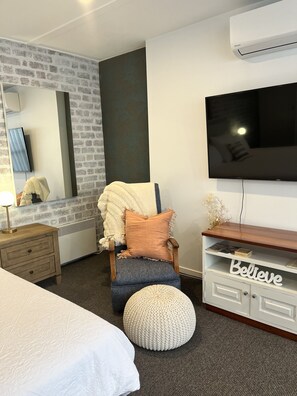 1 chambre, fer et planche à repasser, Wi-Fi gratuit, draps fournis