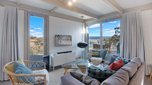 Jindy Haus - 76 Kunama Drive