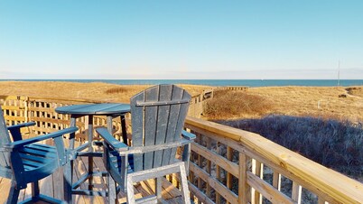Paradise at Blue Fin! Oceanfront with new private pool, 4x4
