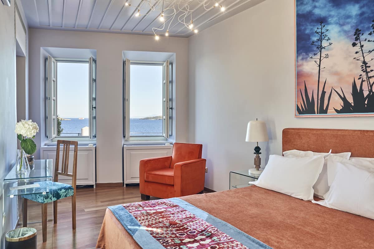 1 bedroom, premium bedding, individually decorated
