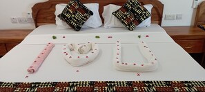 Deluxe Triple Room | In-room safe, desk, laptop workspace, free WiFi - (Nungwi)