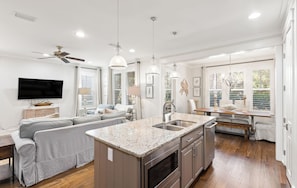 Interior - Watersound West - Golf Cart - 4 Bikes - Pet Friendly (Watersound)