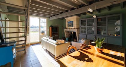 Iryna's Cottage - Peaceful Vineyard Retreat