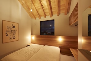 Eda | Individually decorated, individually furnished, bed sheets - ISHINOMAKI HOME BASE (Isinomaki)