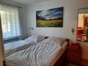 1 Schlafzimmer, Zimmersafe, Bügeleisen/Bügelbrett, kostenloses WLAN