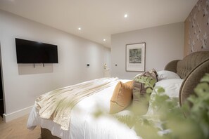 Lägenhet Deluxe | 3 sovrum, arbetsyta för laptop, gratis wi-fi och sängkläder