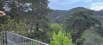 Charming gite on the edge of the village "Villa la Désirade".