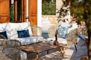 Terrace/patio - Exquisite Villa Mesogea with spacious rooms and private pool (Margarites)