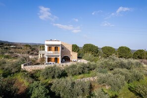 Exterior - Exquisite Villa Mesogea with spacious rooms and private pool (Margarites)