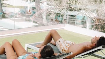 Indoor pool, seasonal outdoor pool