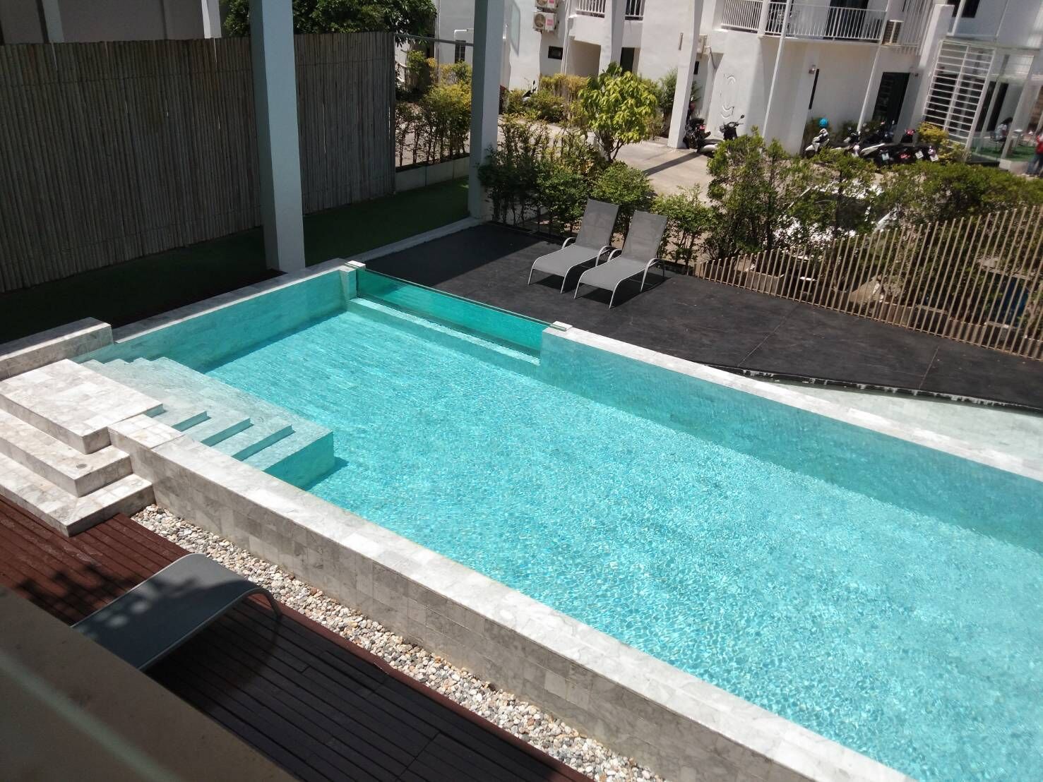 Udendørs pool, liggestole